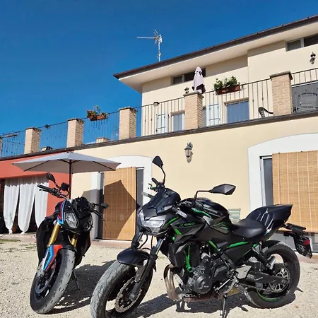 èlpari Bed & Breakfast Montelparo